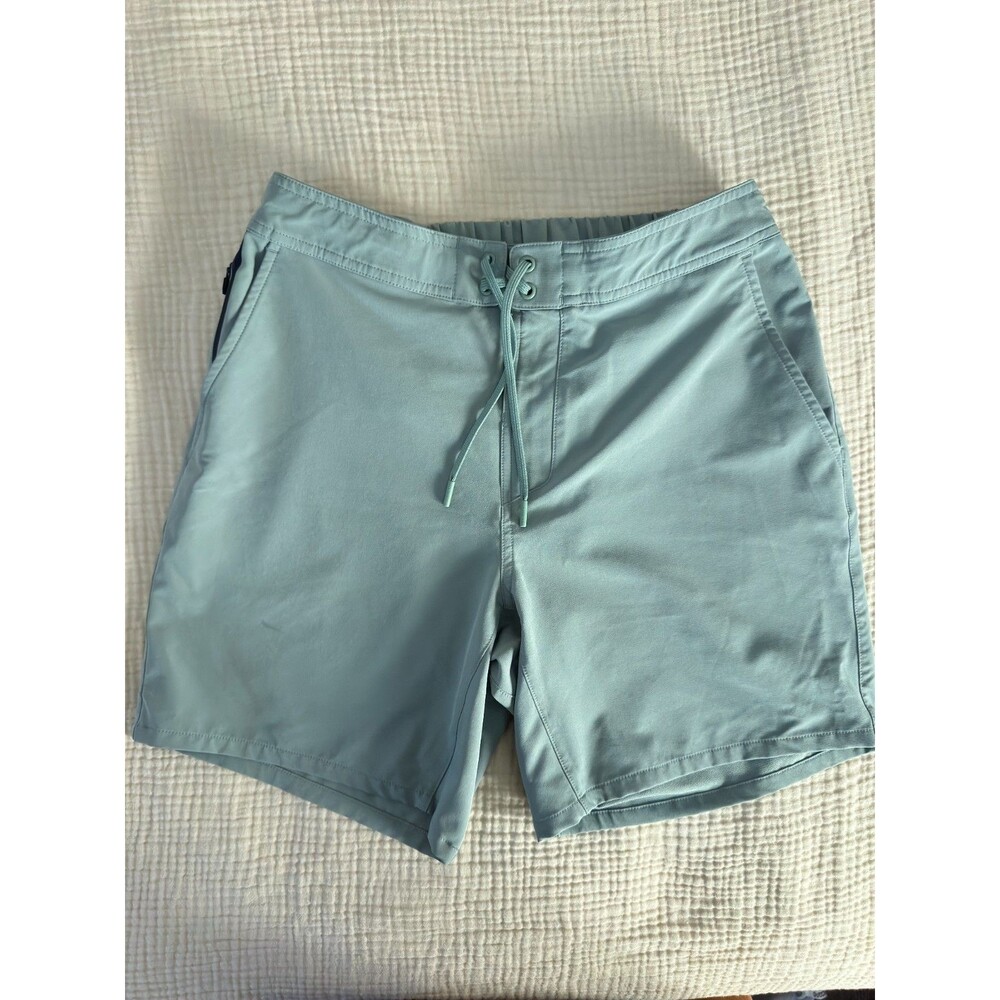 TEN THOUSAND Foundation Light Green Workout Short Mens Size Medium